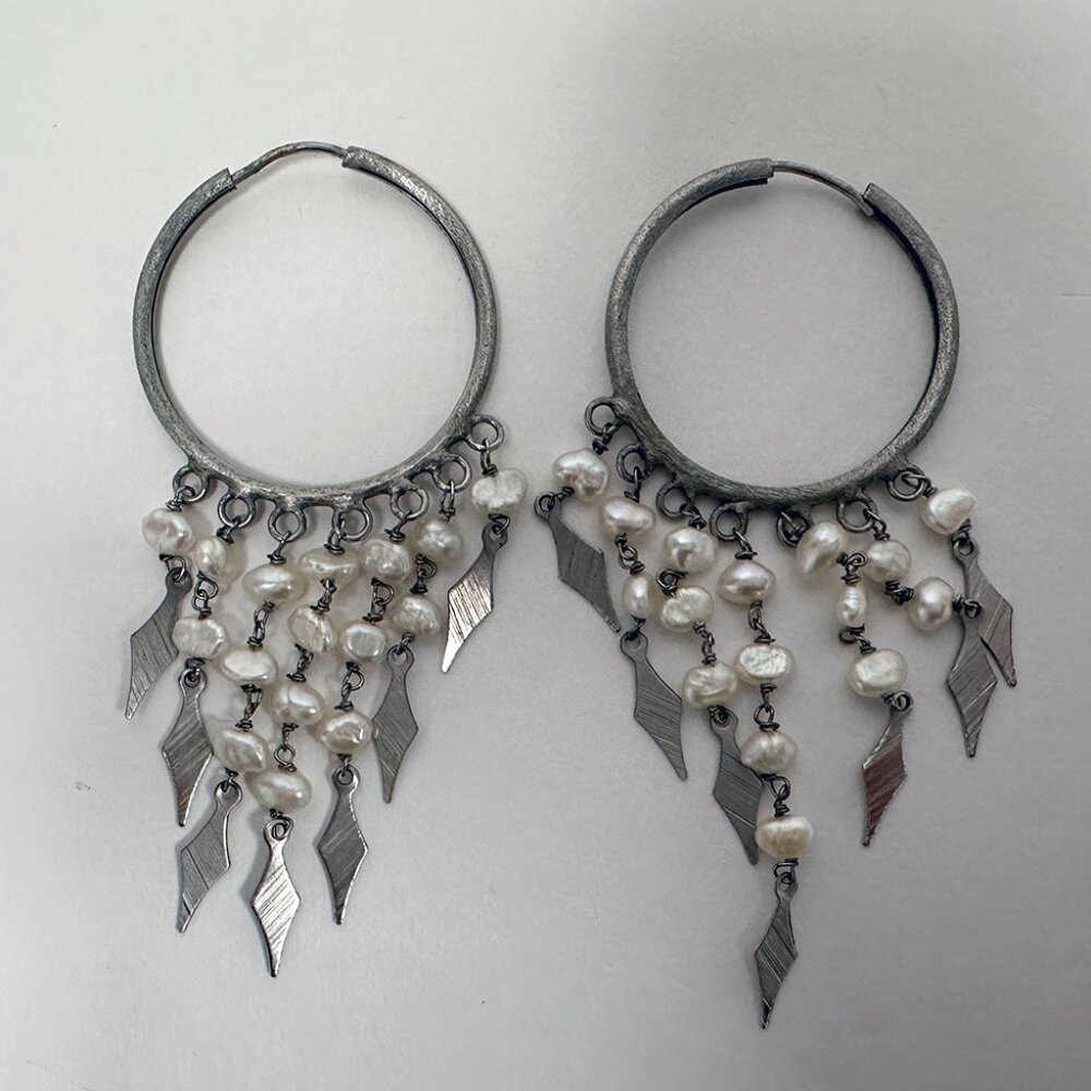 Silver pearl water drop hoop earring
